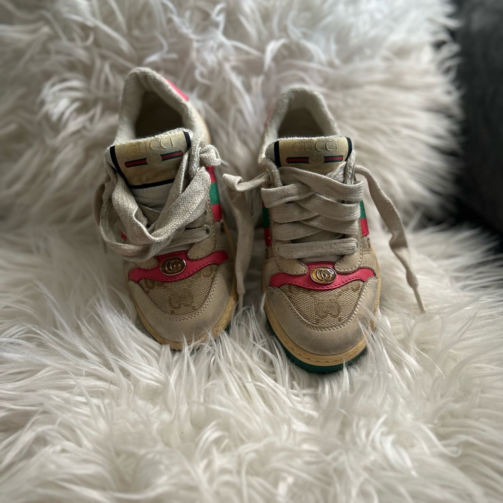 Children Gucci shoes size 27(10)